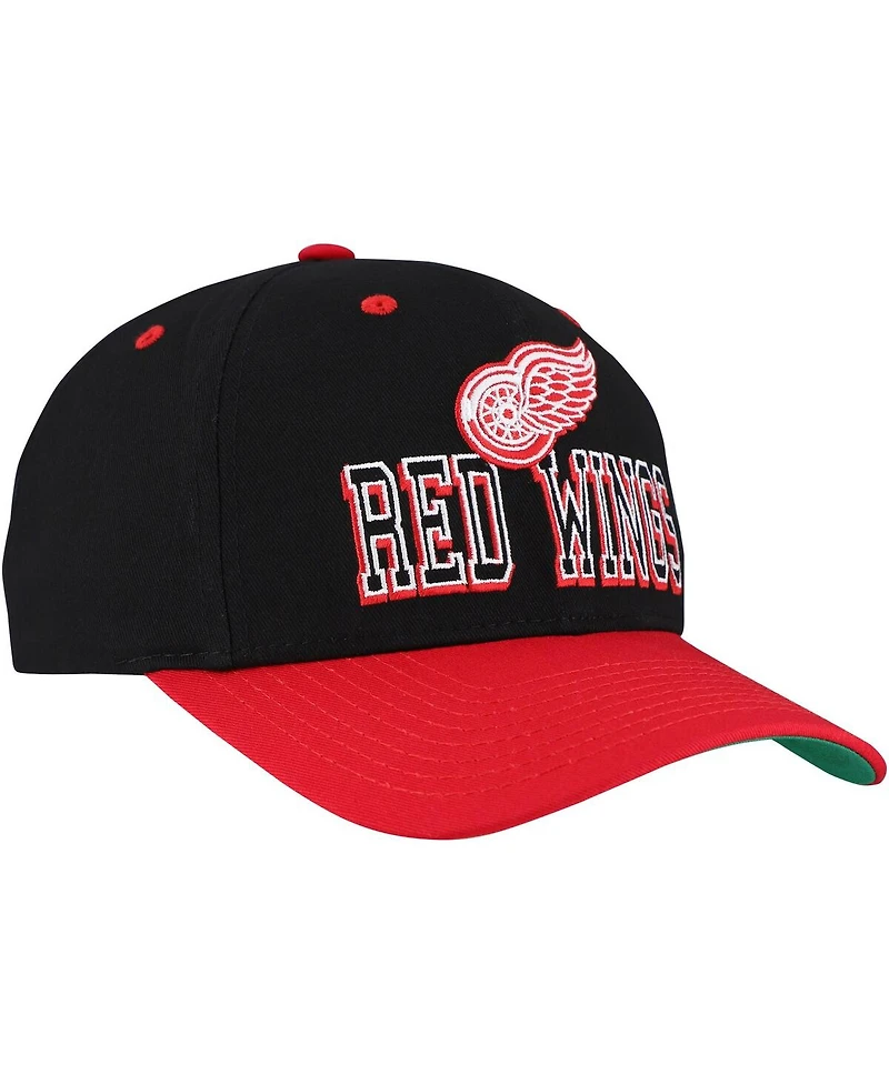 Mitchell & Ness Men's Black/Red Detroit Red Wings Backside Script Two-Tone Pro Crown Adjustable Hat
