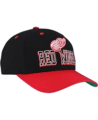 Mitchell & Ness Men's Black/Red Detroit Red Wings Backside Script Two-Tone Pro Crown Adjustable Hat