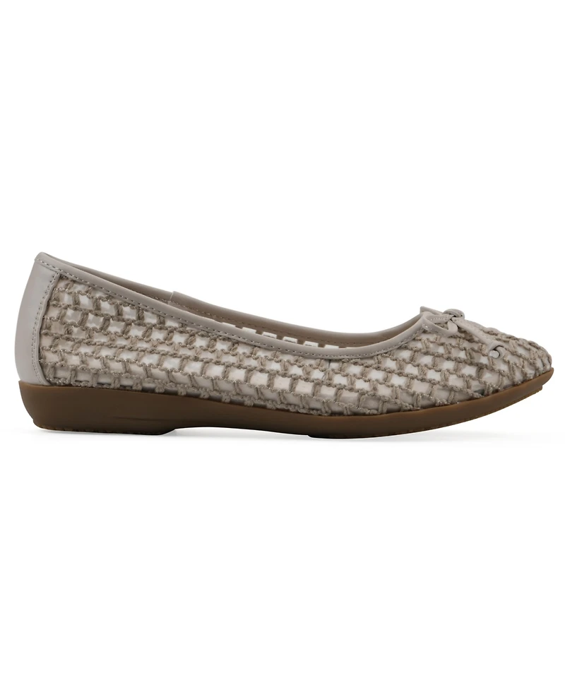 Cliffs by White Mountain Women's Chelcy Round Toe Ballet Flats