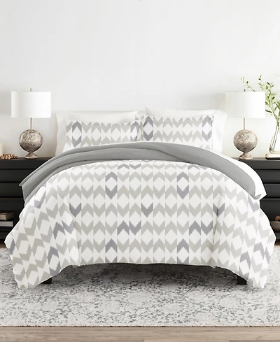 ienjoy Home Utra Soft Reversible 3-Pc. Duvet Cover Set, King/California King