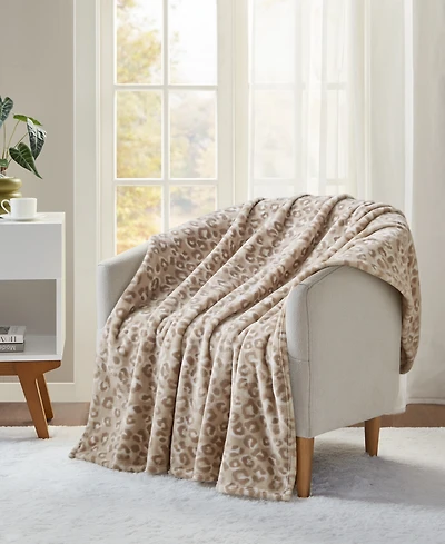 Premier Comfort Cozy Plush Printed Throw, 50" x 70", Exclusively at Macy's