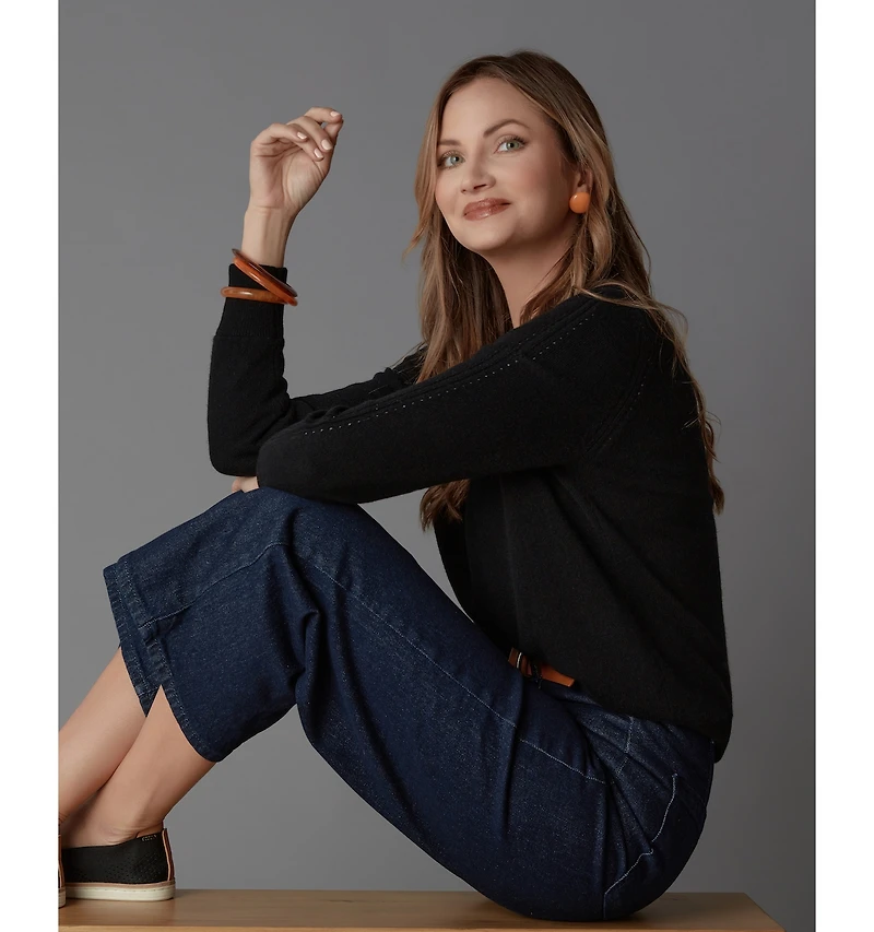 LuxLined Women's Itch-Free Cashmere Crewneck Sweater with Soft Inner Lining