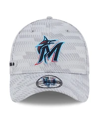 New Era Men's Gray Miami Marlins 2025 Mlb Clubhouse 39THIRTY Flex Hat
