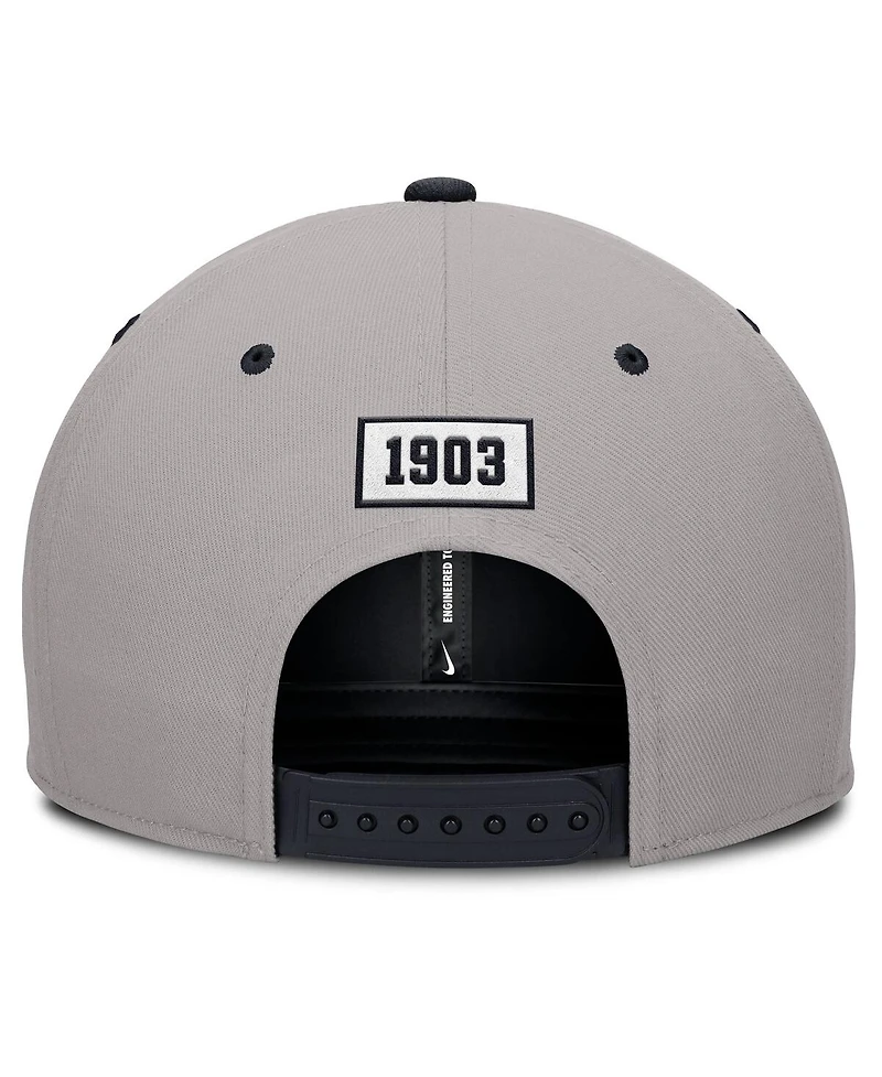Nike Men's Gray/Navy New York Yankees Cooperstown Collection Pro Performance Snapback Hat