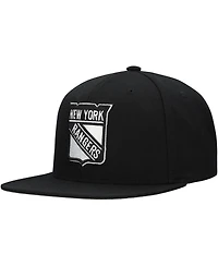 Mitchell & Ness Men's Black New York Rangers Team Snapback Hat