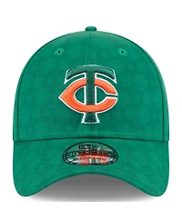 New Era Men's Kelly Green Minnesota Twins St. Patrick's Day 39THIRTY Flex Hat