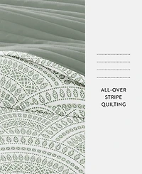 ienjoy Home Scallop Reversible 3-Pc. Lightweight Quilt Set, King/California King