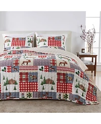 Linery & Co. Festive Holiday Reversible Microfiber Quilt Set with Shams