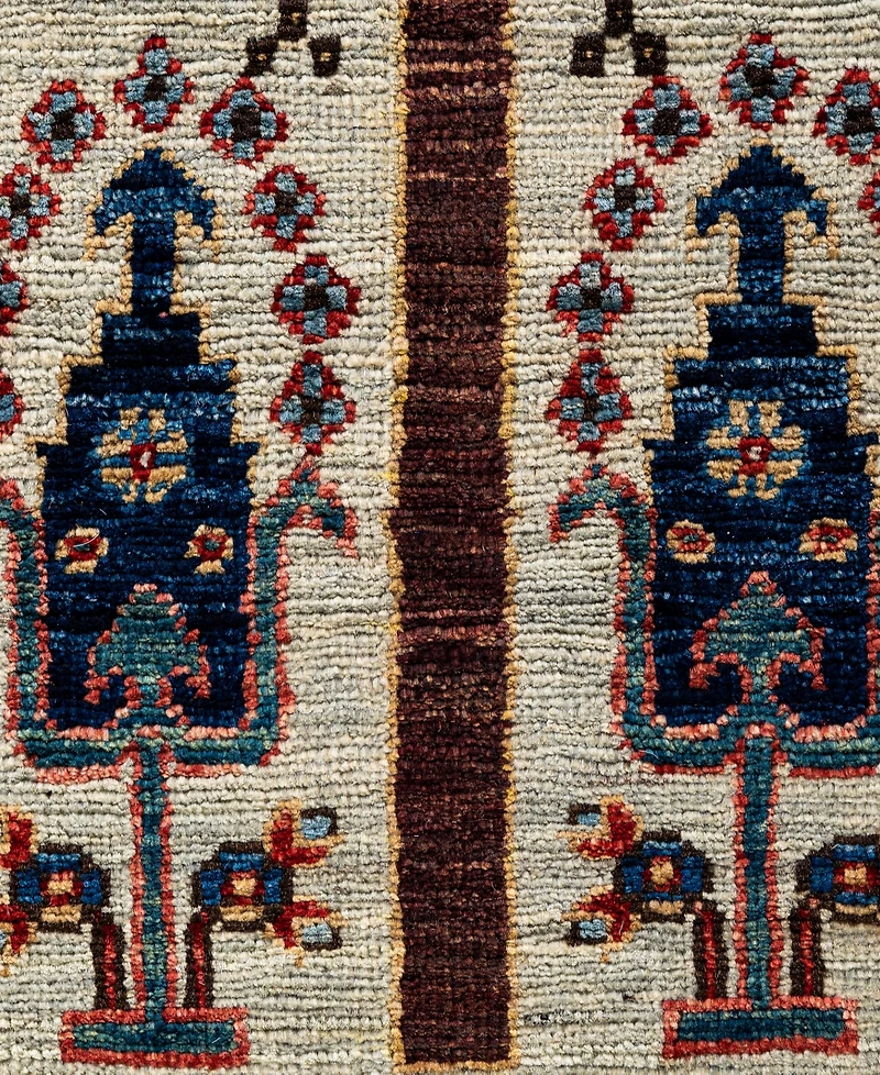 Adorn Hand Woven Rugs Serapi M1945 8'x9'11'' Area Rug