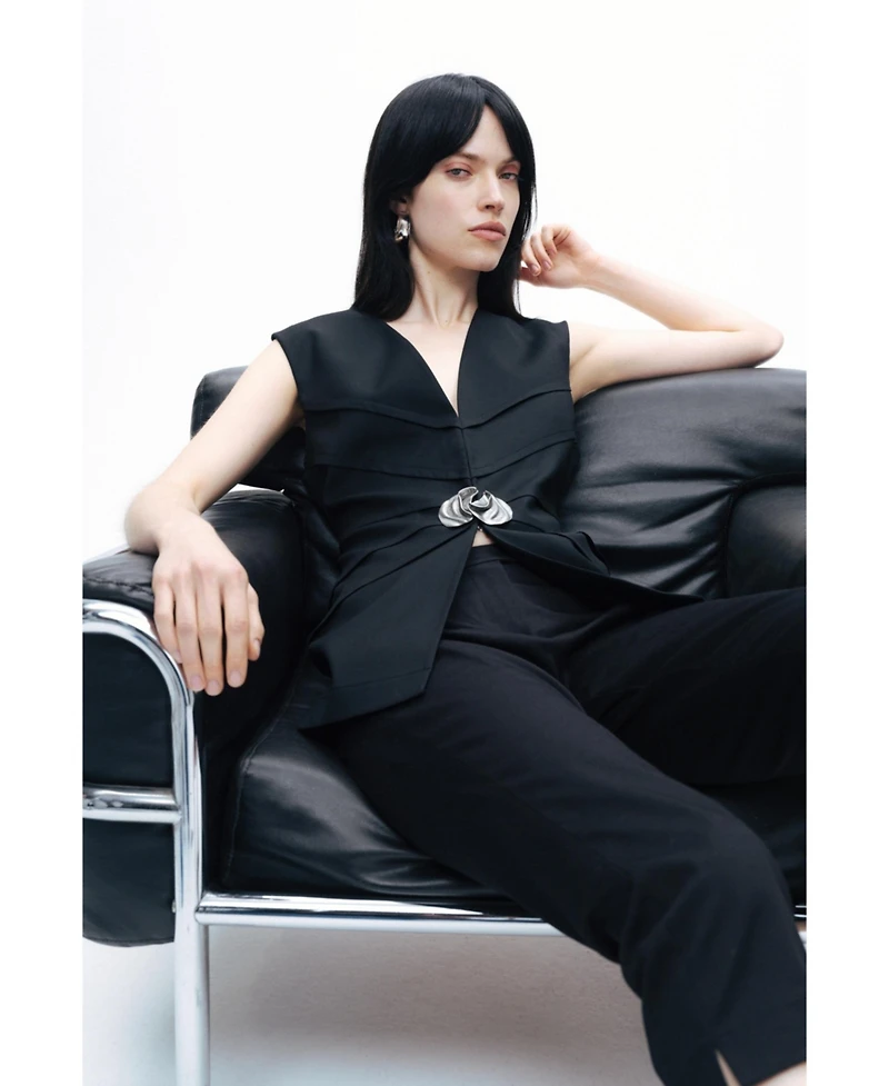 Nocturne Women's Metal Accessory Detailed Vest