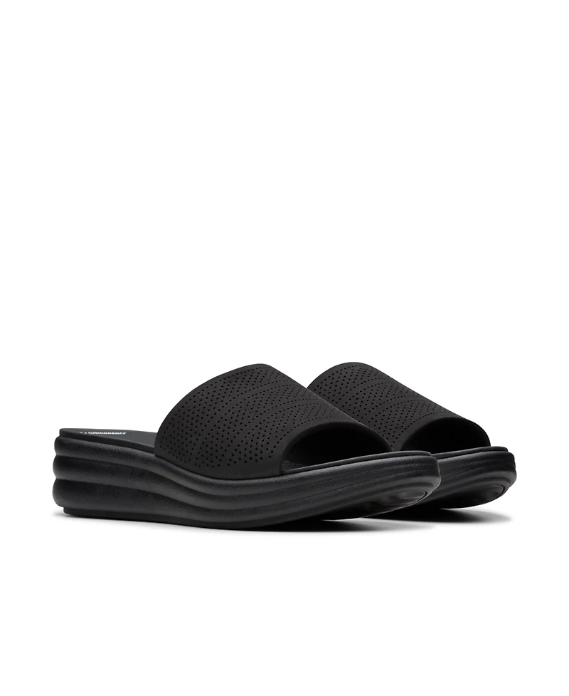 Clarks Women's Cloudsteppers Drift Twist Slip-On Sandals