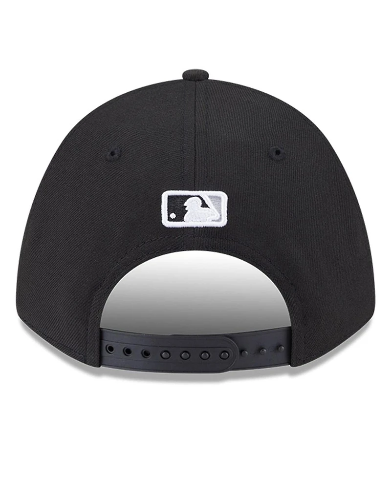 New Era Men's Black Chicago White Sox Player Replica 9Forty Adjustable Hat