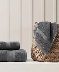 Tommy Hilfiger Home Modern American Solid Cotton Bath Towel, 30" x 54"
