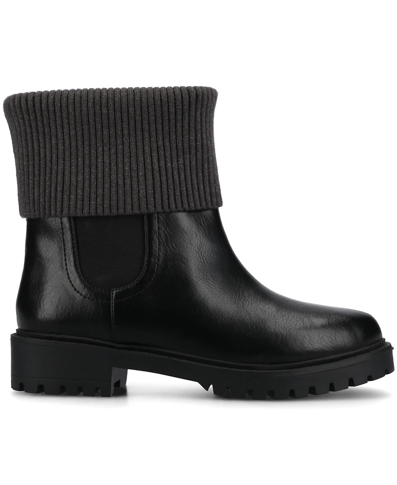 Journee Collection Women's Isabeau Casual Comfort Chelsea Boots