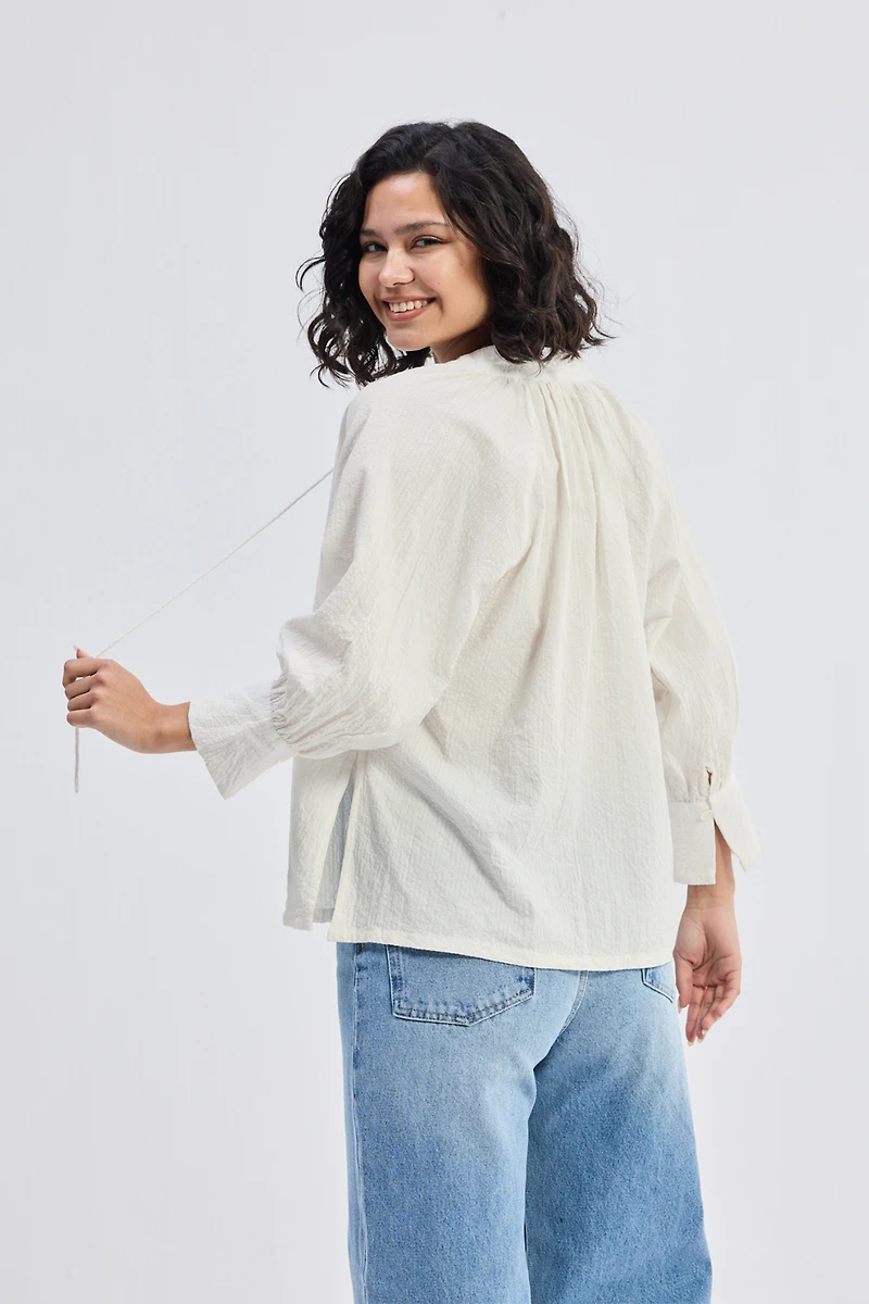 Reistor Women's Relaxed Fit Top with Front-tie Cream