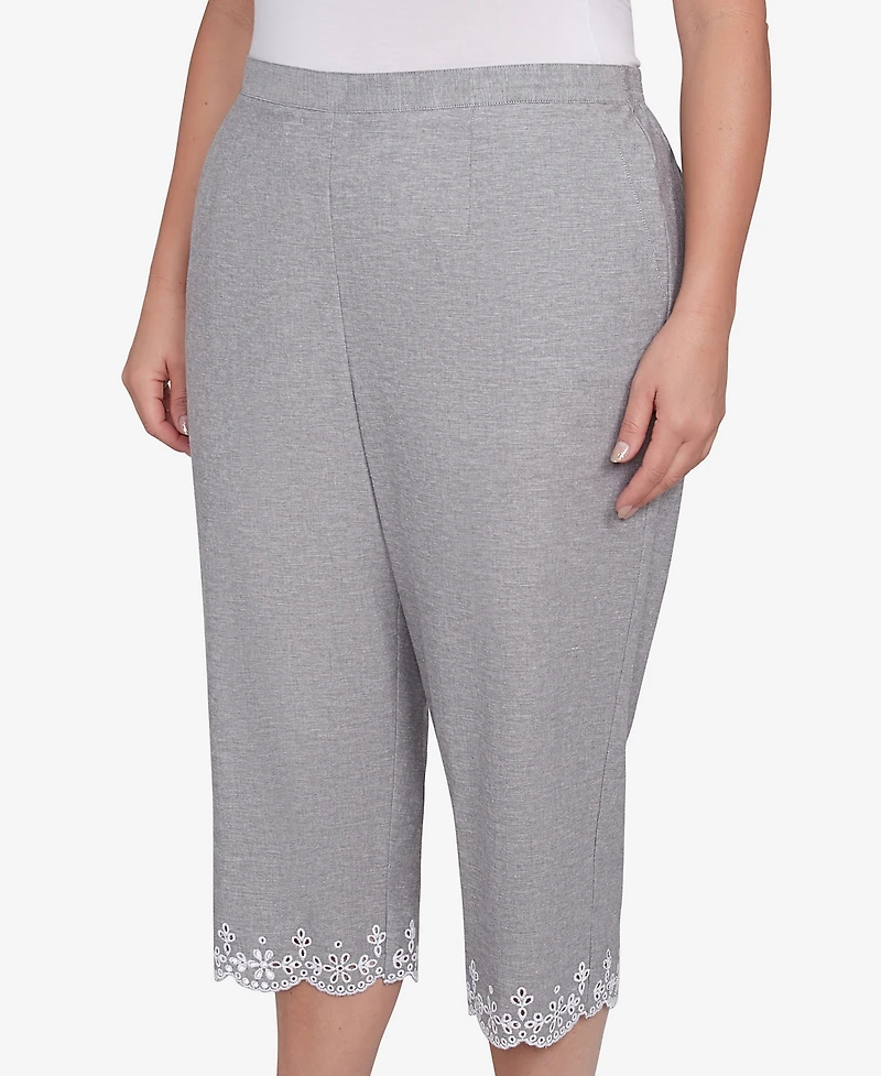 Alfred Dunner Plus Crystal Springs Eyelet Embroidered Capri Pants