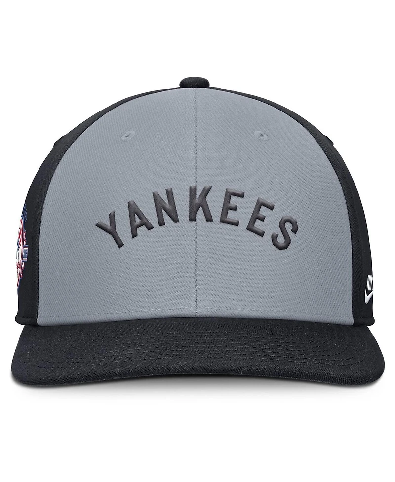 Nike Men's Gray/Navy New York Yankees Pro Performance Snapback Hat