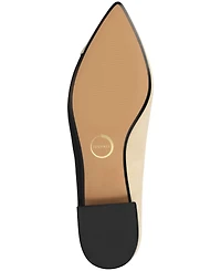 Journee Collection Women's Carmin Pointed Toe Flats