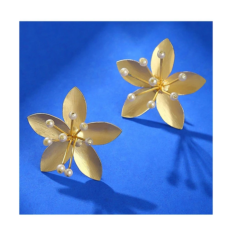 Sohi Women's Floral Drop Earrings