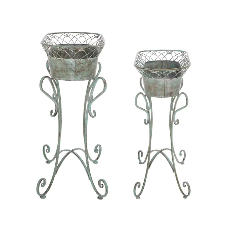 Hendrick Planters
