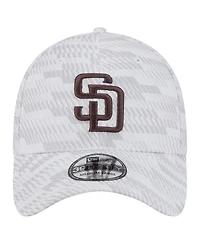 New Era Men's White San Diego Padres Graded 39THIRTY Flex Hat