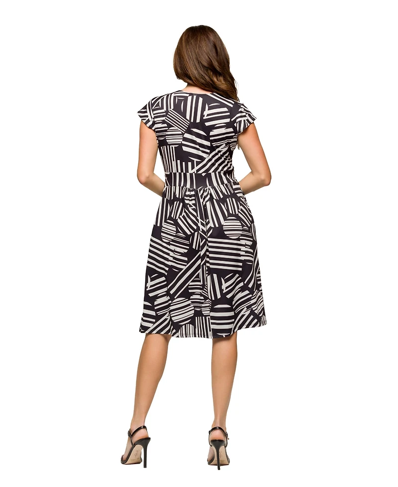 24seven Comfort Apparel Women's Cap Sleeve V Neck Knee Length Pocket Dress