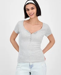 Hippie Rose Juniors' Ribbed Henley Longline T-Shirt