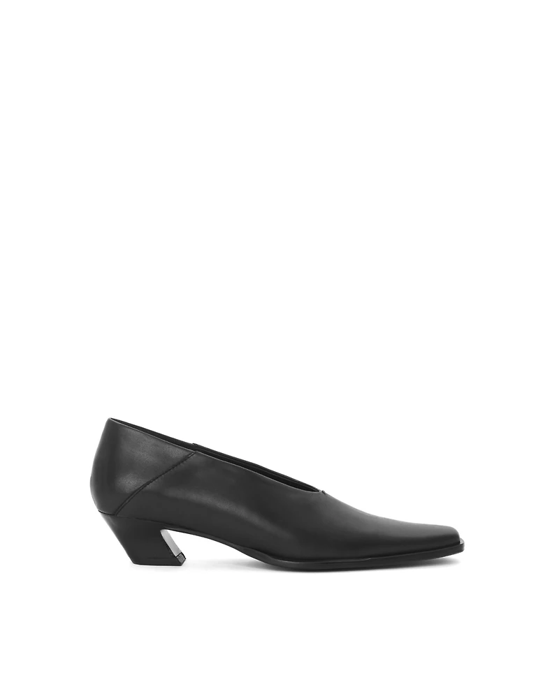 Maguire Shoes Soria Low Closed-Toe Heel
