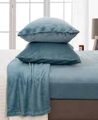 Linery & Co. Ultra-Soft Velvet Plush Solid Sheet Set