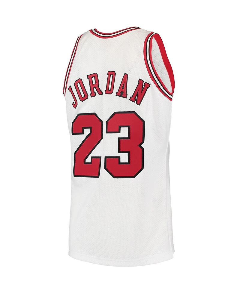 Mitchell & Ness Men's Michael Jordan White Chicago Bulls 1995 Hardwood Classics Authentic Jersey