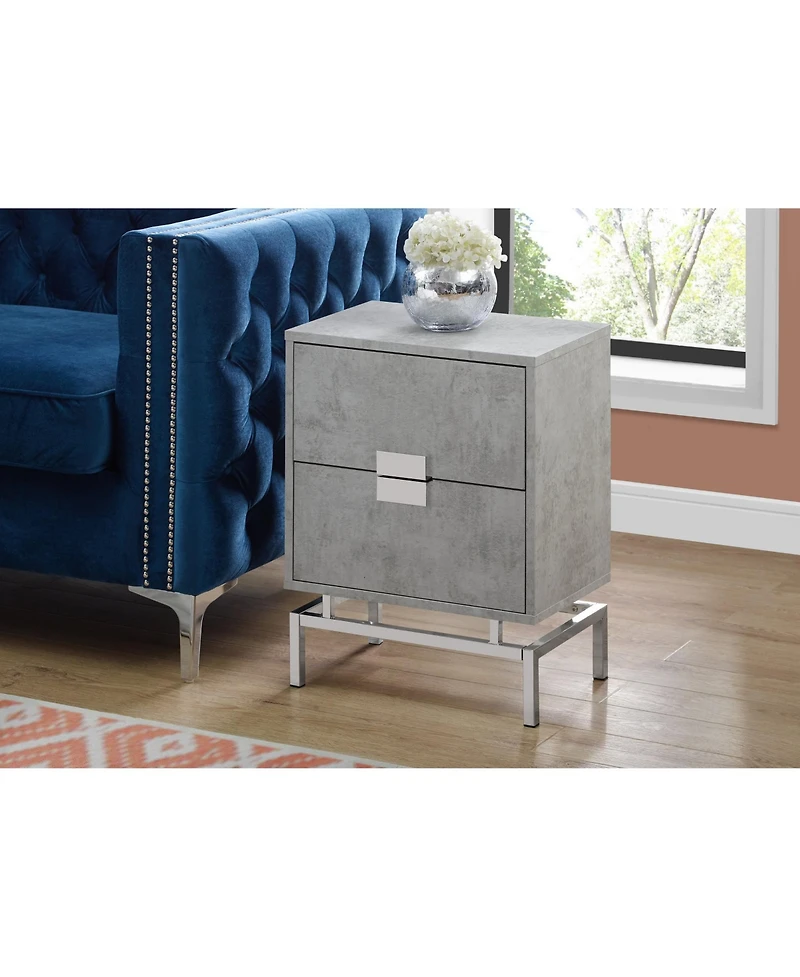 Minimalist Metal Accent Table – Perfect for Any Room