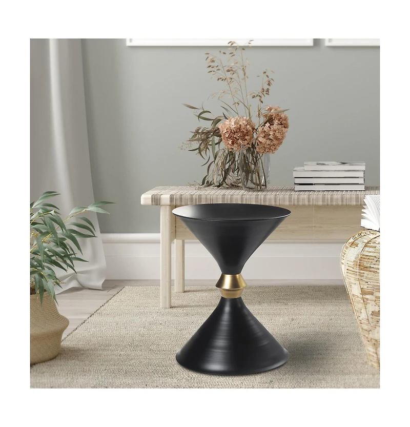 Iron Side Table – Compact and Stylish End Table for Modern or Rustic Interiors