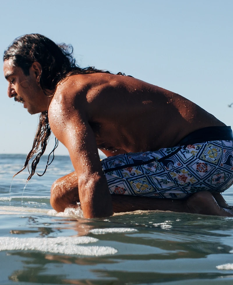 Quiksilver Men's Pacifico Scallop 19 Boardshorts