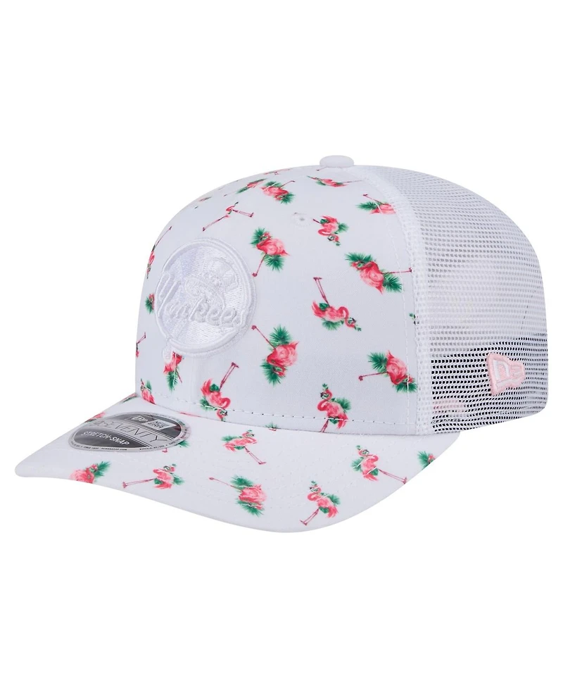 New Era Men's White New York Yankees Flamingo Mesh Back 9SEVENTY Stretch-Snap Hat