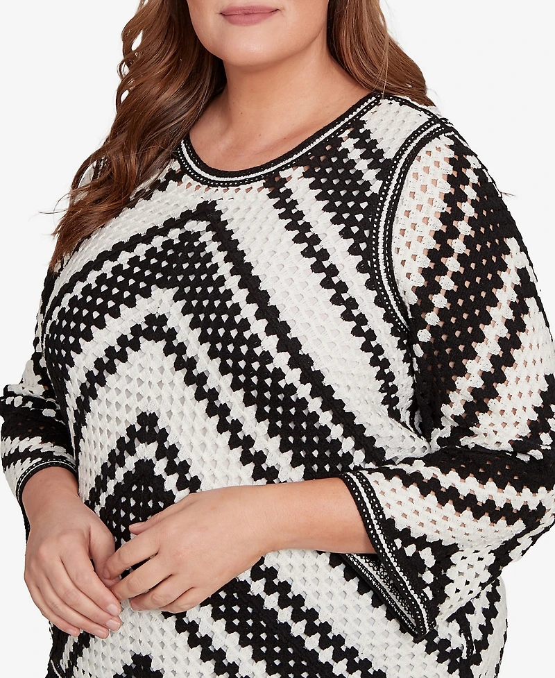 Alfred Dunner Plus Santa Barbara Chevron Crochet Bell Sleeve Top