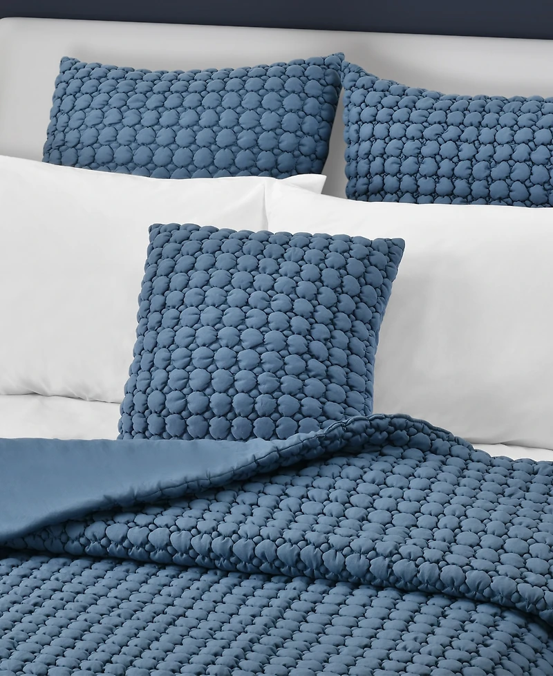 J by Queen Bold Cloud Puff Quilted Decorative Pillow, 20" x