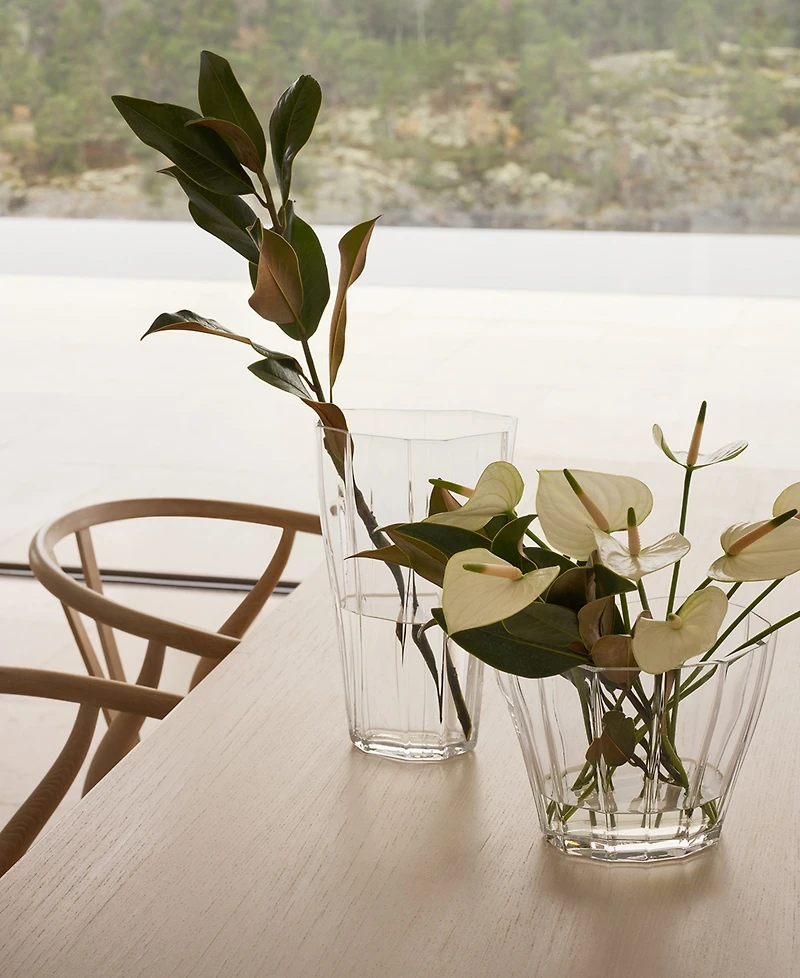 Orrefors Reed Low Vase