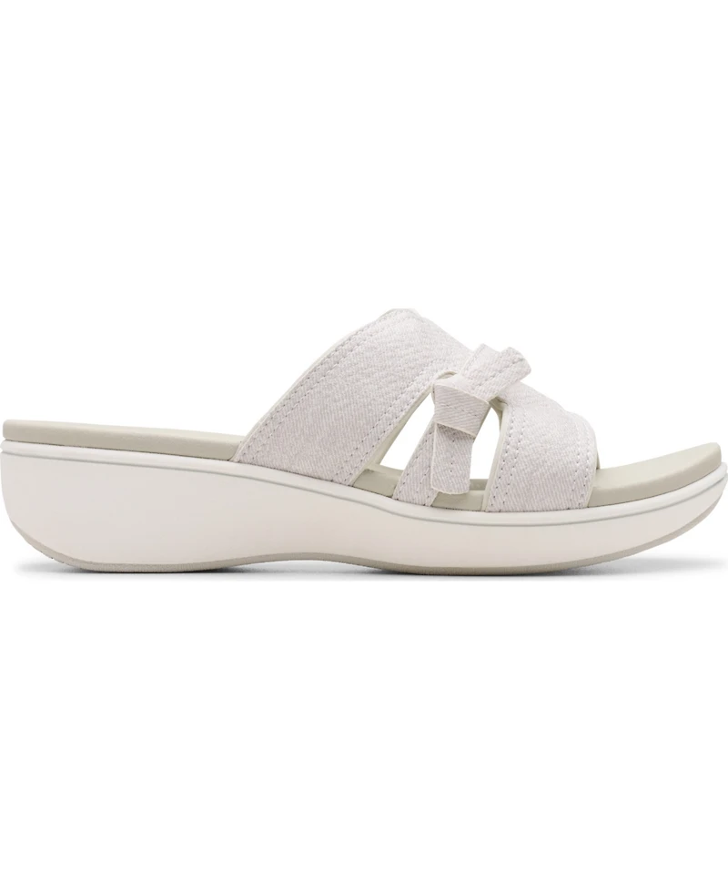 Clarks Cloudsteppers Women's Breeze Rae Mia Slip-On Flat Sandals