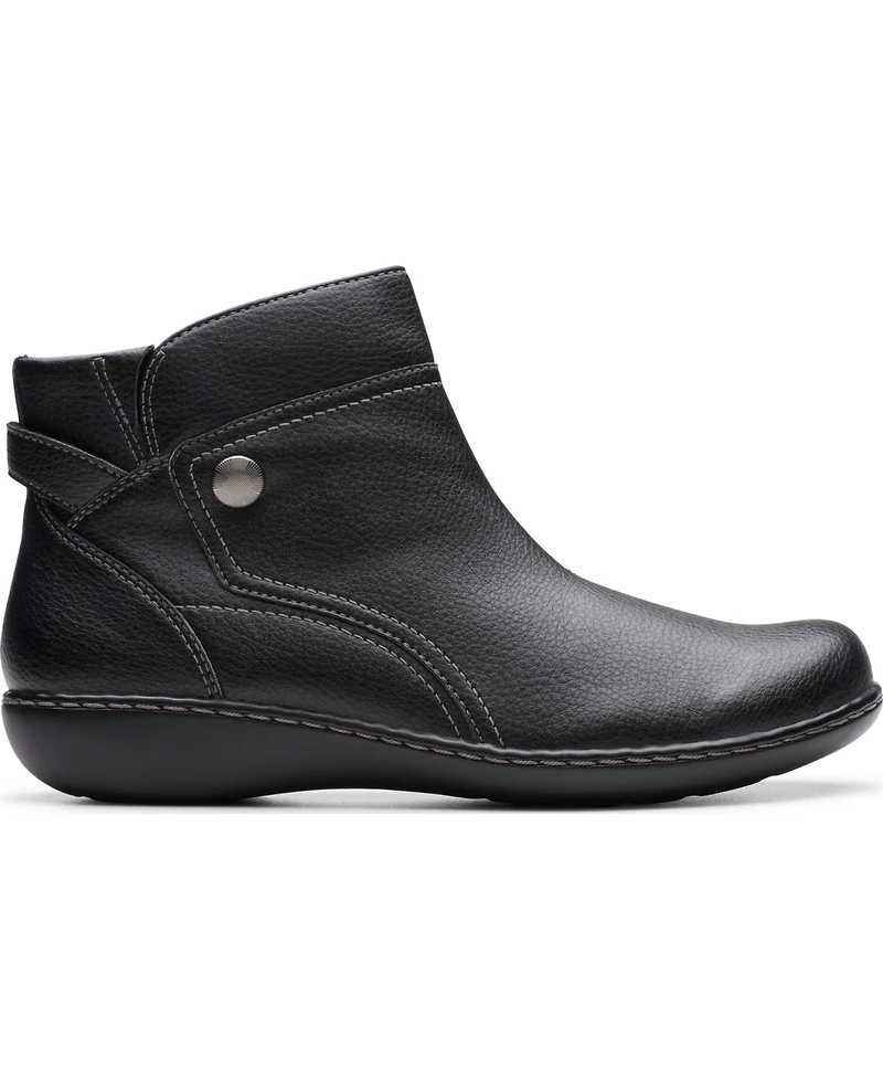 Clarks Women's Collection Ashland Mabel Flat Boots