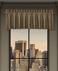 J Queen New York Metropolitan Window Straight Valance