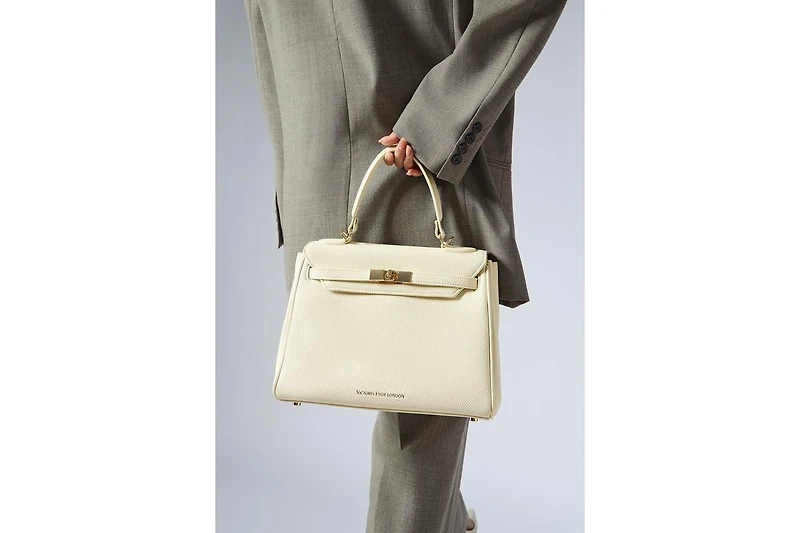 Victoria Handbag with Gold Hardware Hyde