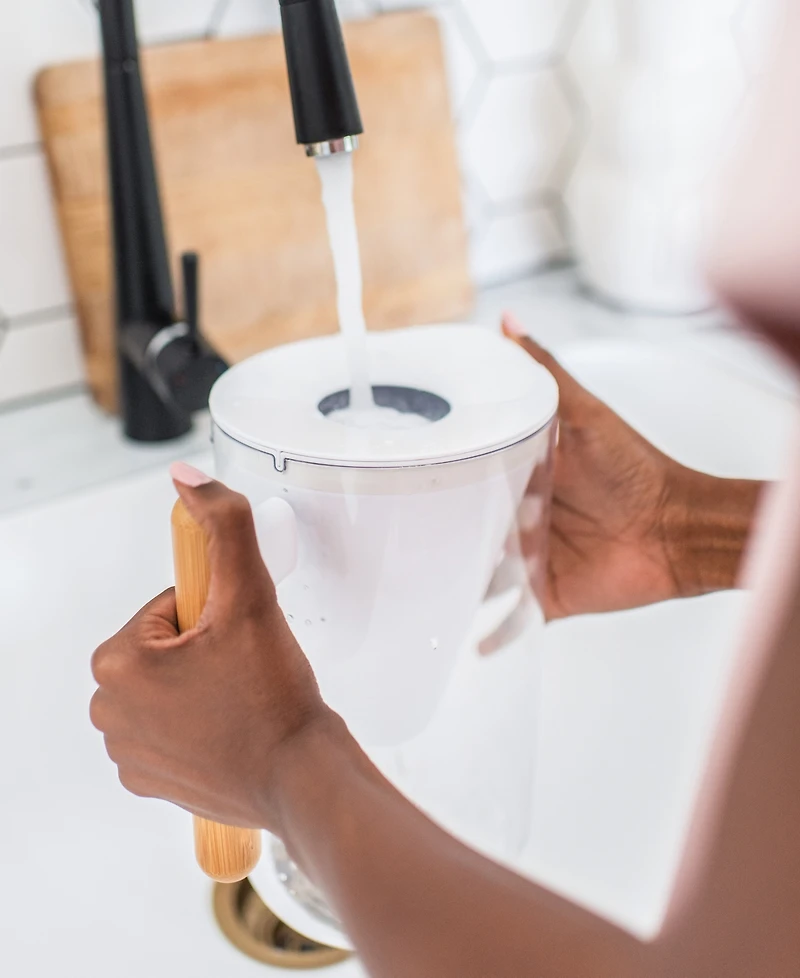 Full Circle Soma 10-Cup Filtered Water Pitcher