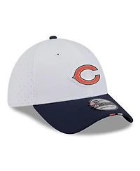 New Era Men's White/Navy Chicago Bears 2025 Nfl Training Camp 39THIRTY Flex Hat