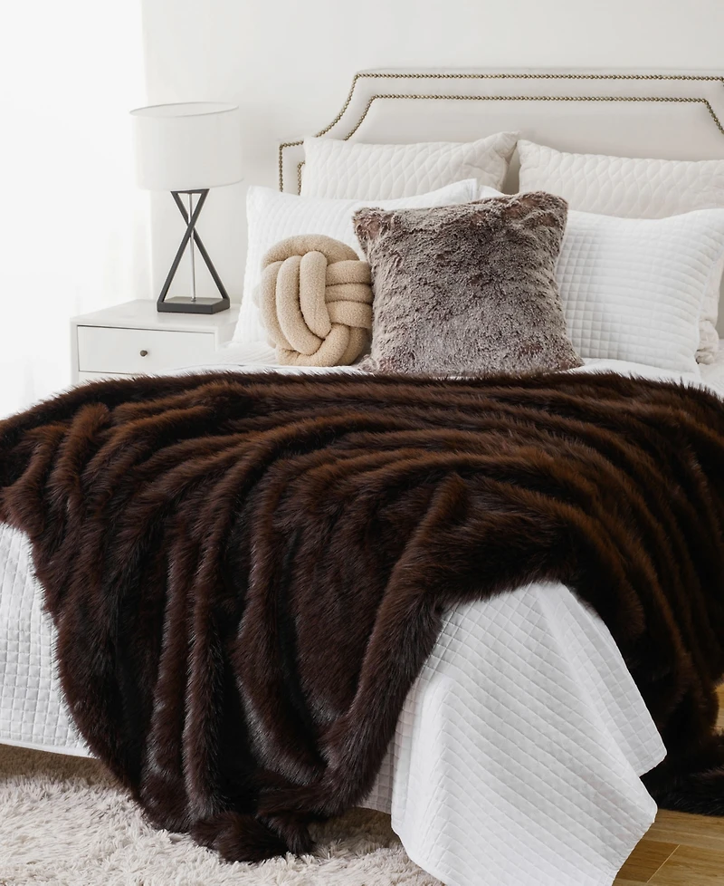 Battilo Lifestyle Faux Fur Throw, 50" x 60"