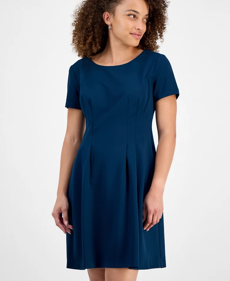 Connected Petite Dart-Waist Short-Sleeve Dress