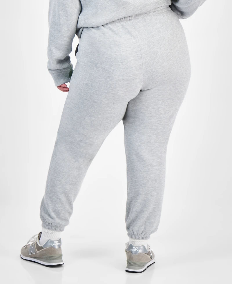 Love Tribe Trendy Plus Grinch Wreath Graphic Sweatpants