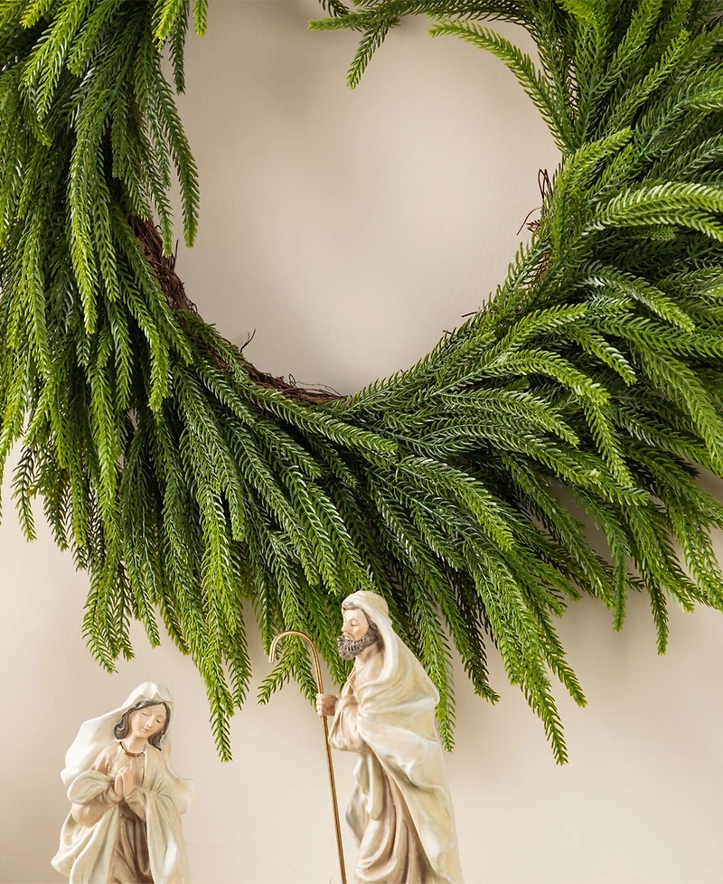 Glitzhome 28" Greenery Polyethylene Christmas Dripping Wreath