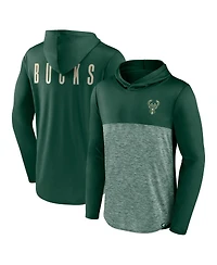 Fanatics Men's Green Milwaukee Bucks Iconic Defender Lightweight Pullover Hoodie