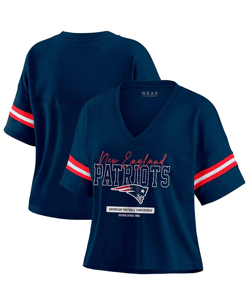 Wear by Erin Andrews Women's Navy New England Patriots Color Block Boxy Modest Crop V-Neck T-Shirt