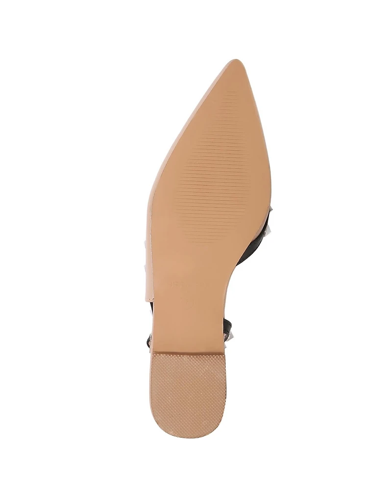 Berness OdinaPyramid Stud Flats